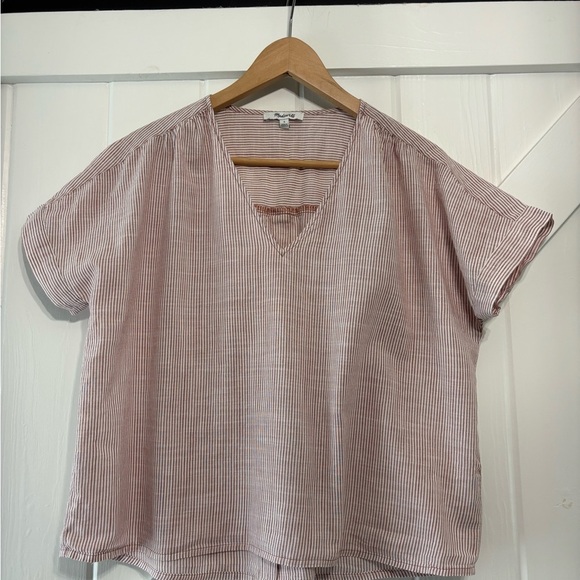 Madewell Red and White striped V-Neck Women's Top with button accents Feminine S - Picture 3 of 8